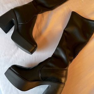 Steve Madden Phoenix Black Boots